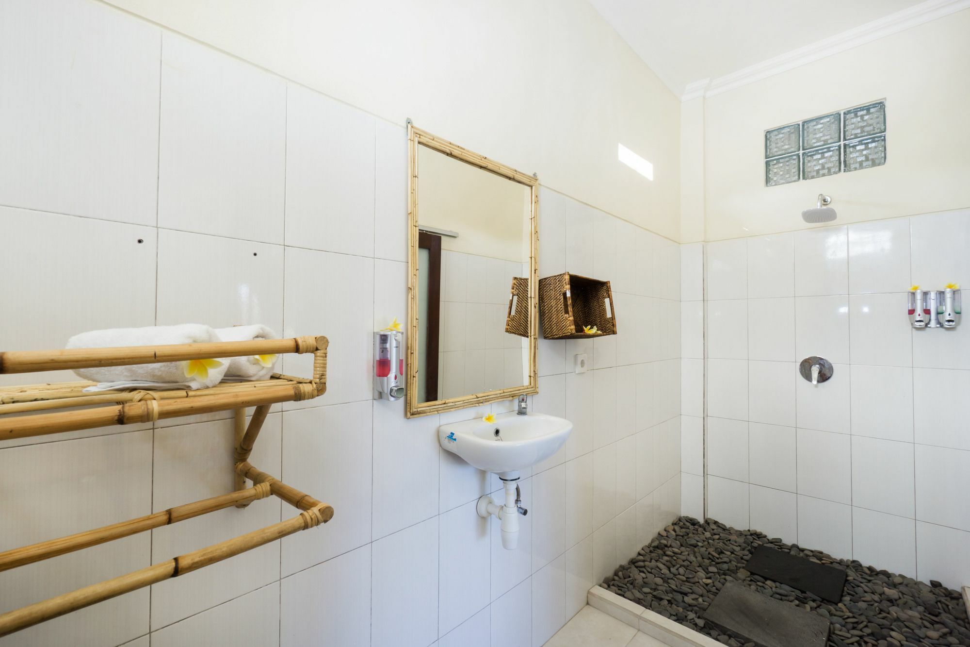 Seaweed Guesthouse Nusa Lembongan  Exterior photo
